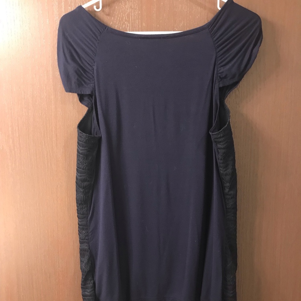 Navy Top - Picture 3 of 3
